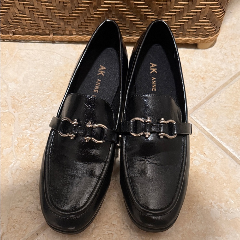 Anne Klein Black Leather Loafers with Silver Accent